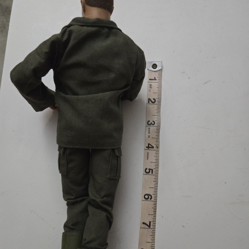 GI JOE CLASSIC MILITARY ACTION FIGURE